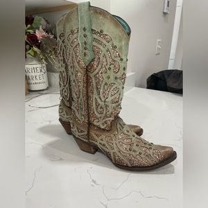 Women’s corral boots